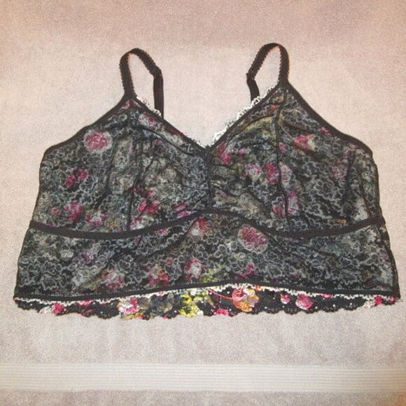 Torrid Curve Mesh Lace Bralette Size 4X No Wire Crop Top Dark Floral Whimsigoth - Picture 13 of 13